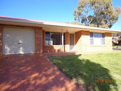 2 / 39 Bell Avenue, Dubbo