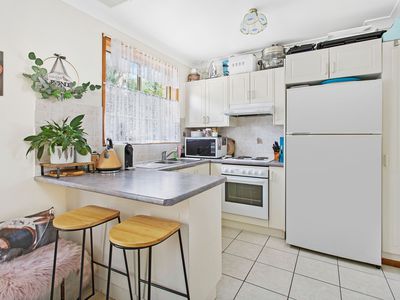 2 / 64 Pur Pur Avenue, Lake Illawarra