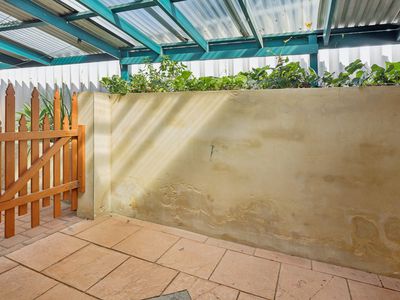 16 Ronsard Place, Yangebup