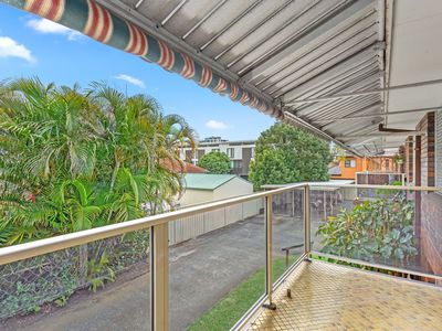8 / 15 Lake Street, Forster