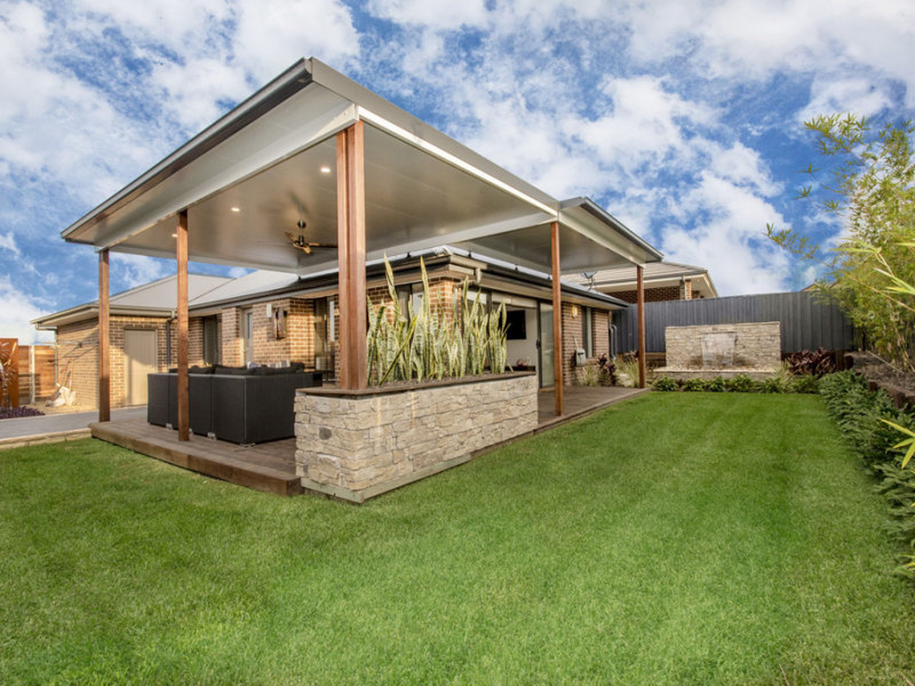 57 Darug Avenue, GLENMORE PARK