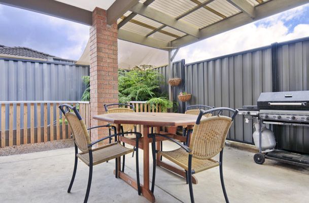 5 Feathertop Court, Greenvale