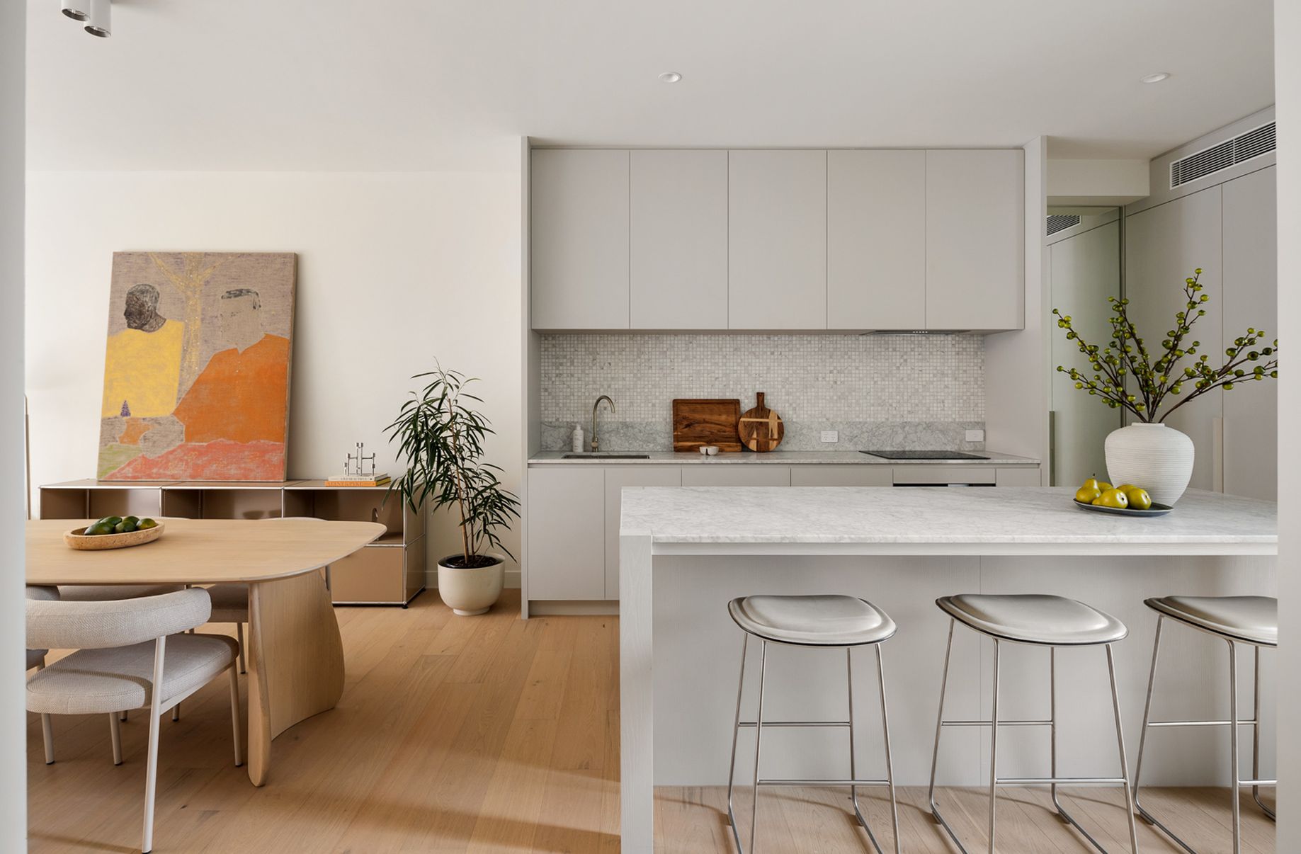 TH / 2 Clyde Street, Kew East