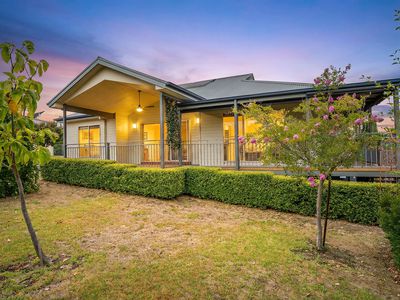 12 MCEVOY LANE, Yackandandah