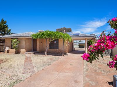 22 Phoenix Place, South Kalgoorlie