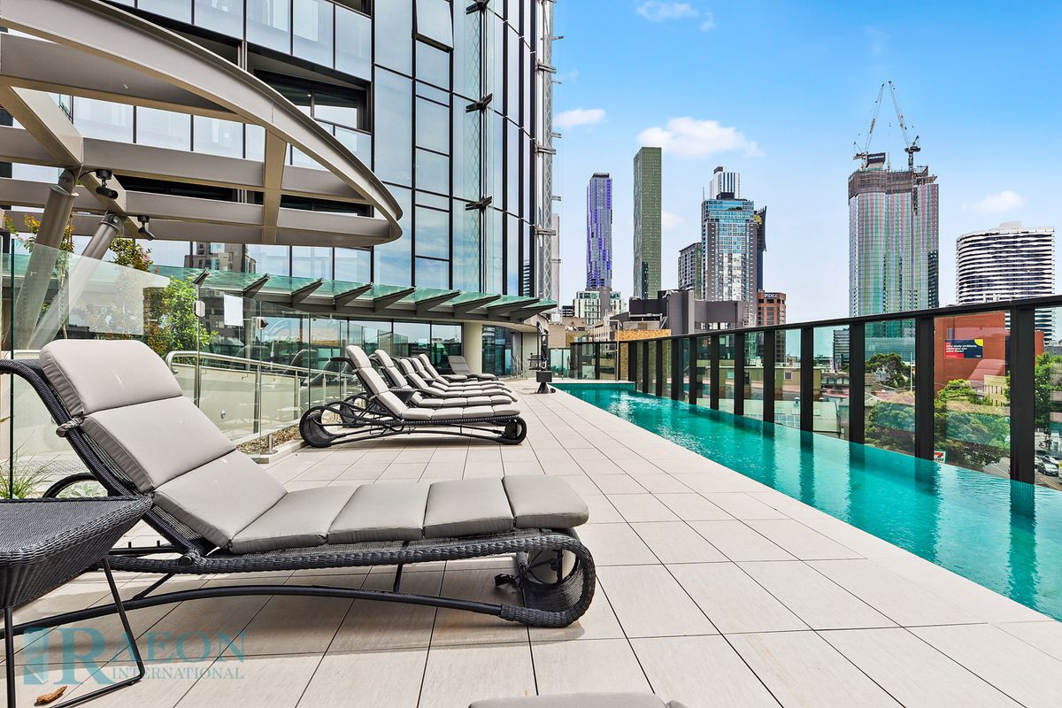 2003/23 Mackenzie Street, Melbourne