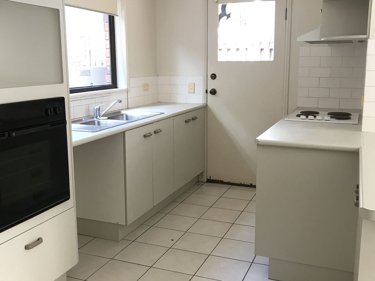 2 / 8-12 Quinn Street, Toowong