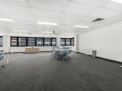 32 / 97 Creek Street, Brisbane City