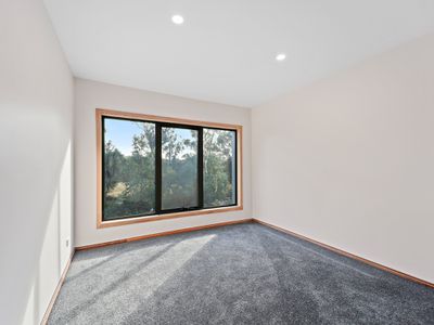 25 Tattersalls Road, Beaconsfield