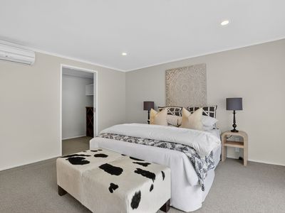 2/33 Gulf View Road, Murrays Bay