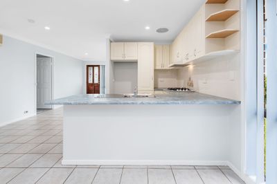 17 Welling Drive, NARELLAN VALE, Narellan Vale - Thumbnail 3
