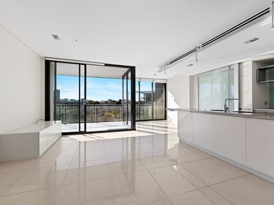 808 / 250 Saint Kilda Road, Southbank