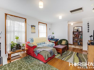 17 Felstead Avenue, Horsham