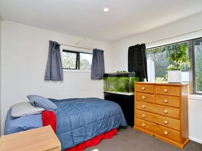 1 / 138 Kerrs Road, Avonside