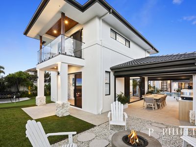 2566 Cressbrook Drive, Hope Island