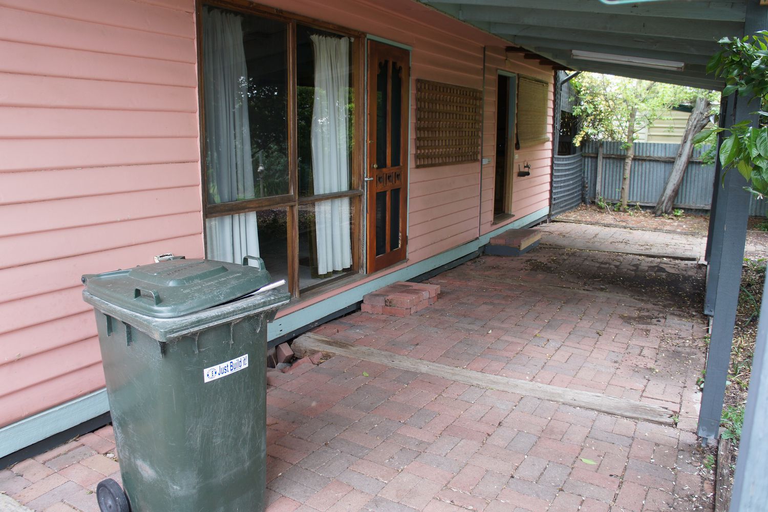 4 Edward Street, Horsham
