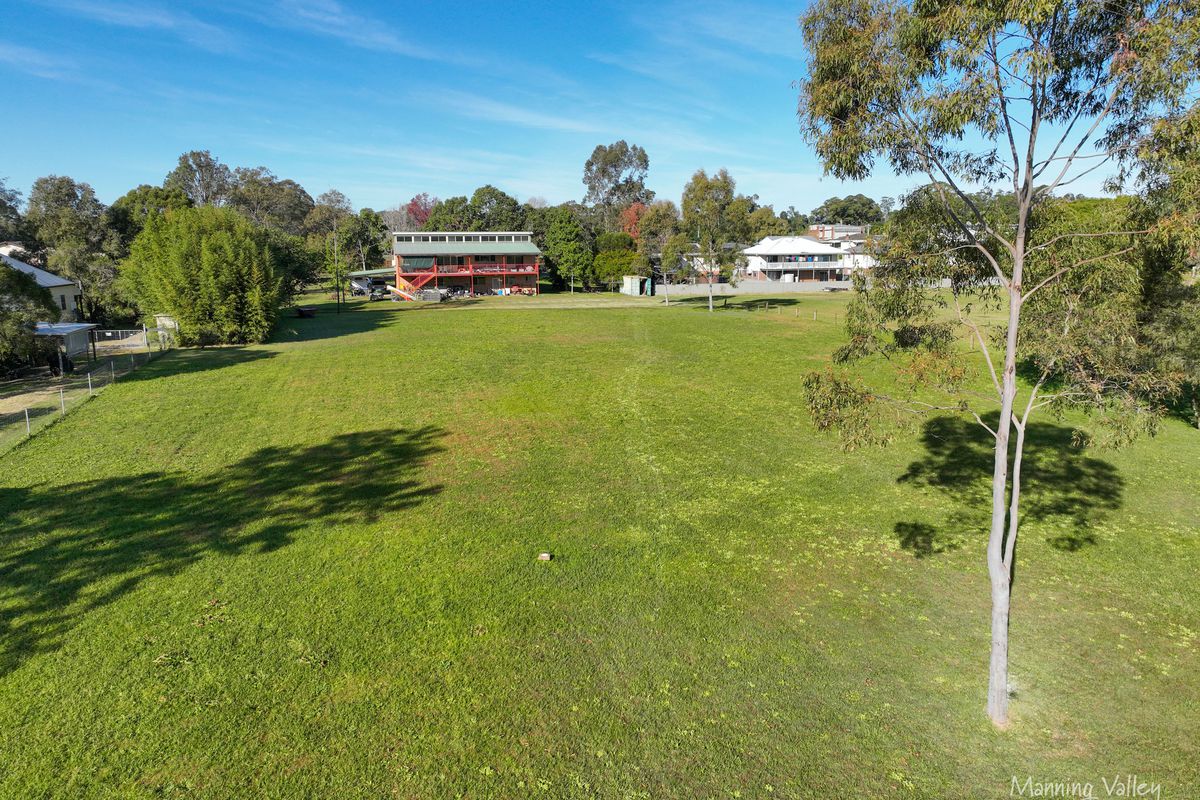 21 Appletree Street, Wingham