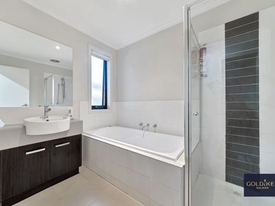 28 Lindeman Street, Tarneit