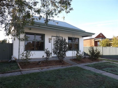 105 Little Dodds Street, Golden Point