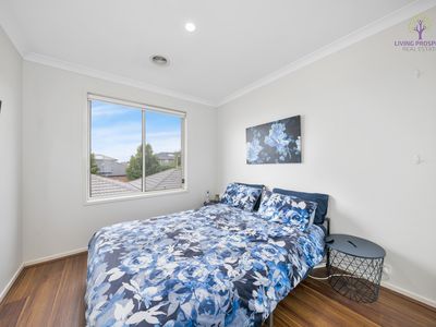 14 Amboy Walk, Point Cook