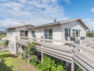 5 Freyberg Crescent, Waikanae Beach