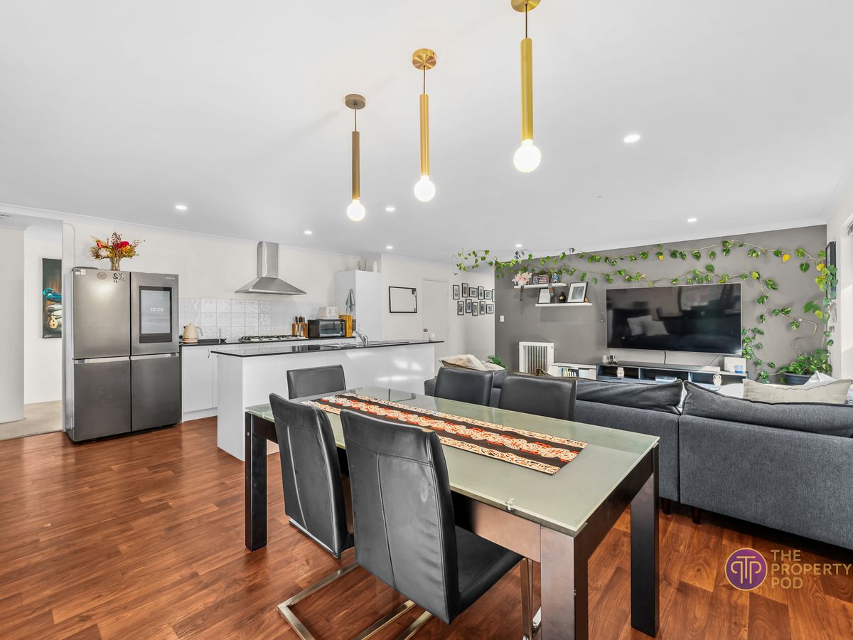 42 Firebrand Grove, Baldivis