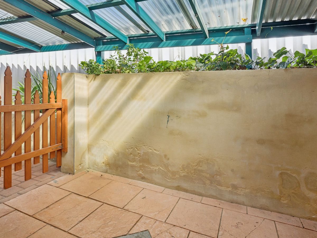 16 Ronsard Place, Yangebup