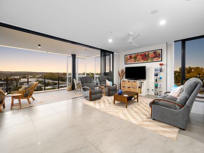 4053 / 21 Ross Street, Benowa