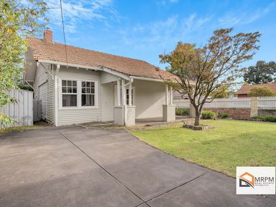 53 Nicholson Street, Bentleigh