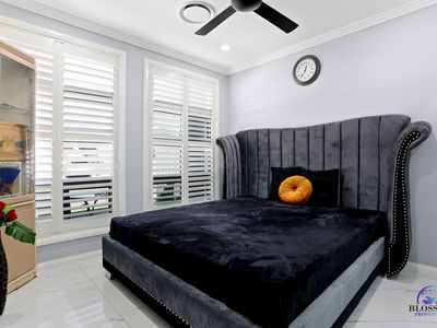 6 Globe Street, Riverstone