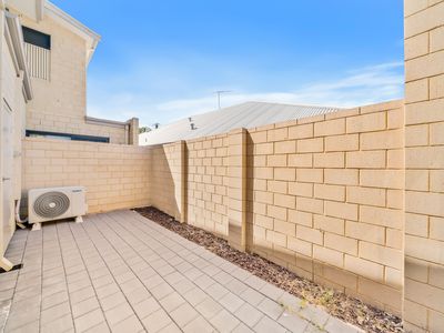 2 / 10 Trink Street, Cloverdale
