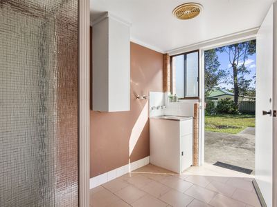 27 Torquay Drive, Lake Tabourie