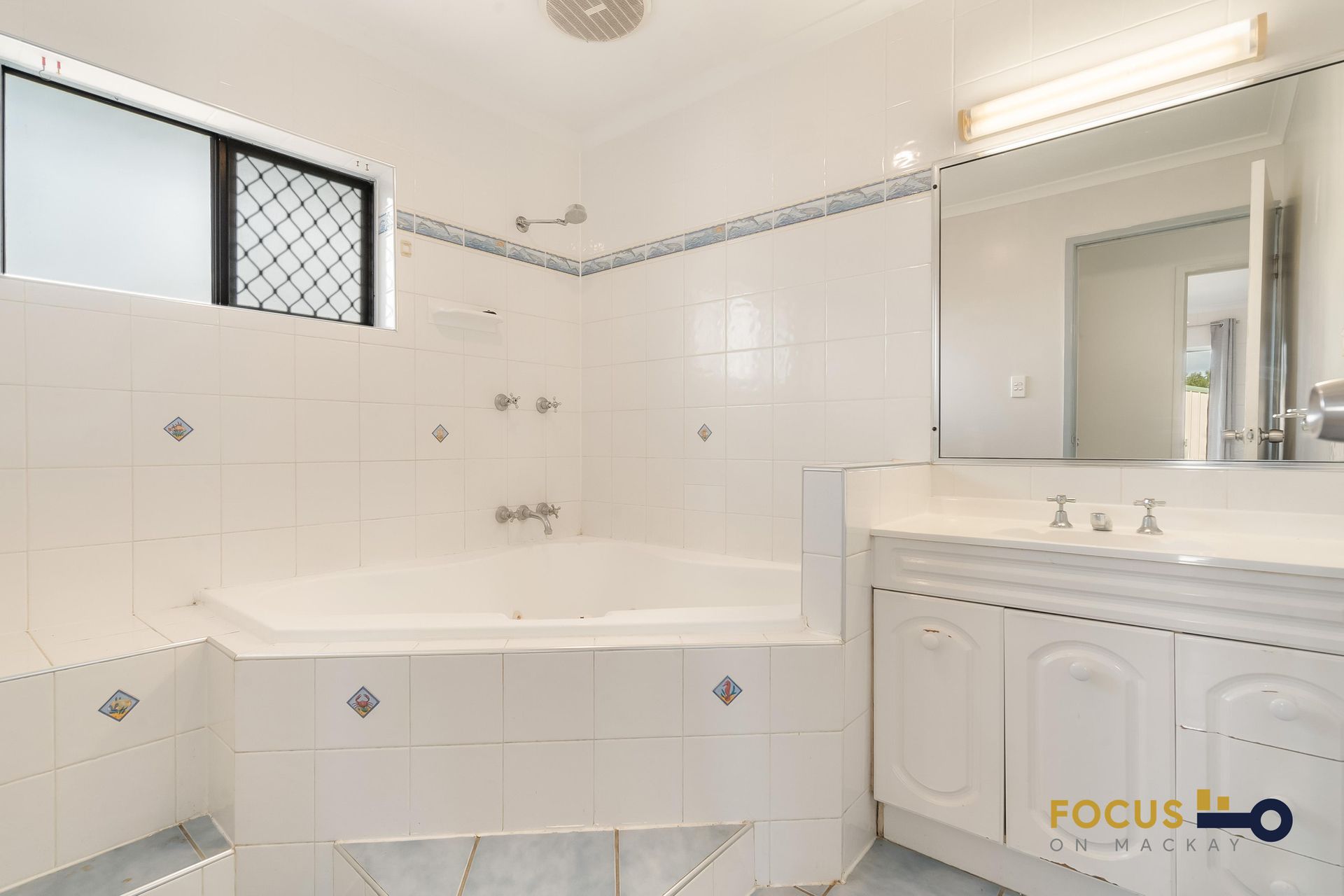 10 Michael Avenue, Sarina