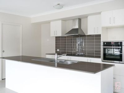5 Mogo Close, Blue Haven