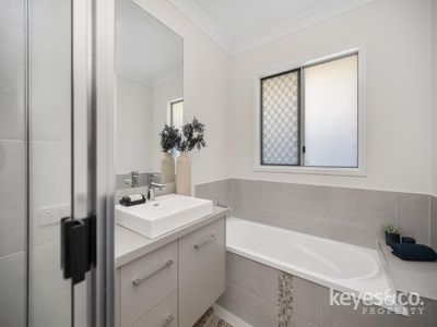 26 Ribaldo Circuit, Burdell