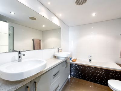 8/103 Flora Tce, North Beach