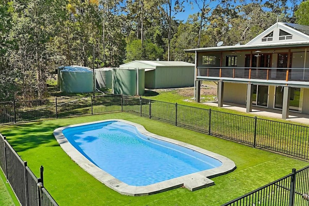 1124 Louis Bazzo Drive, Cootharaba