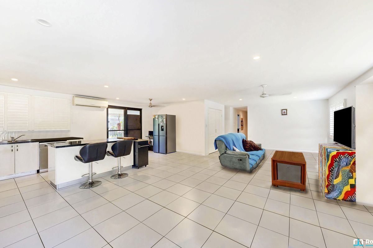 2 Muirfield Crescent, Tewantin