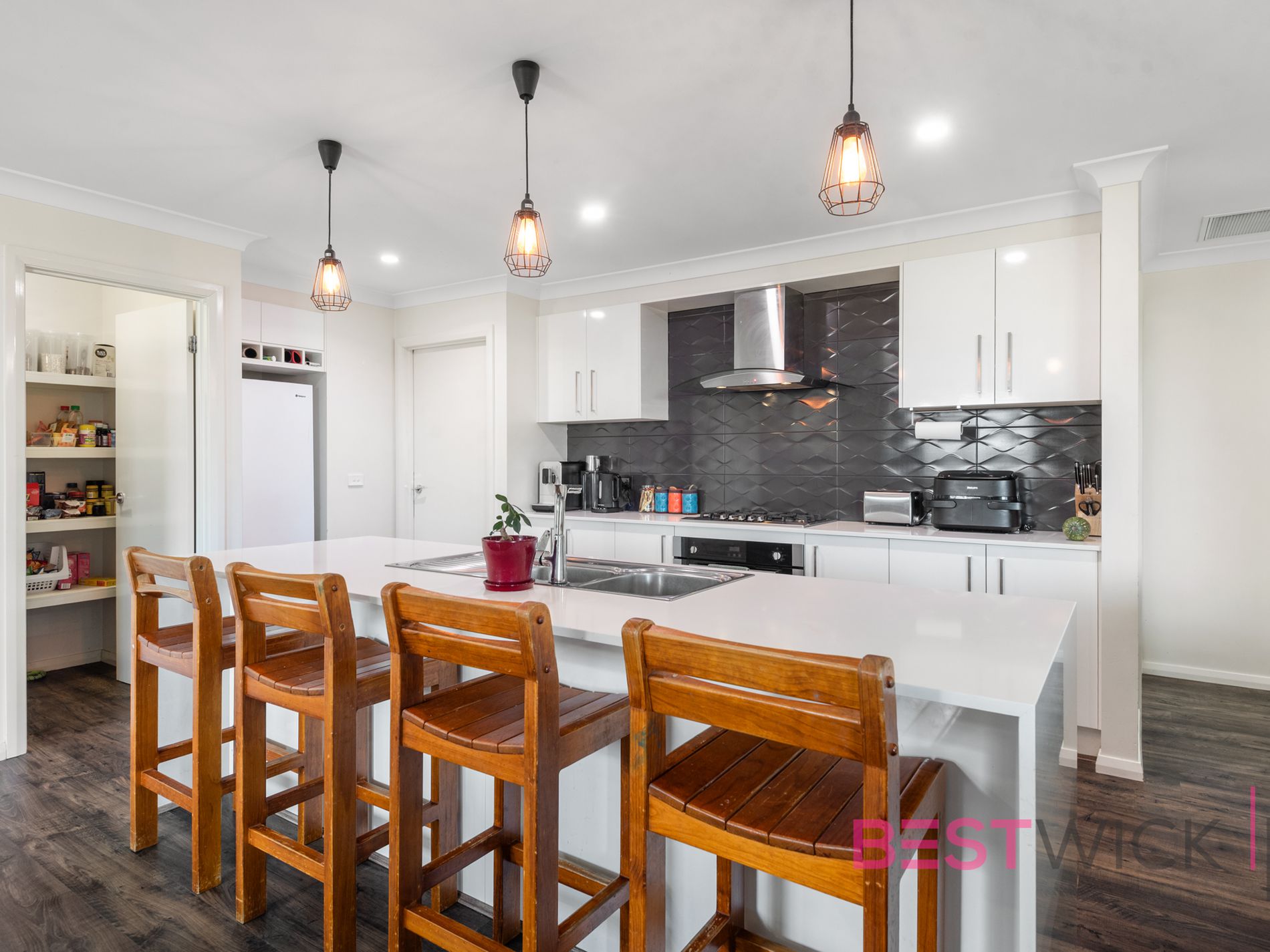 73 Graham Drive, Kelso