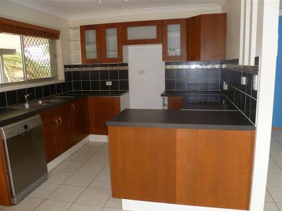13 Knightsbridge Crescent, Rochedale South