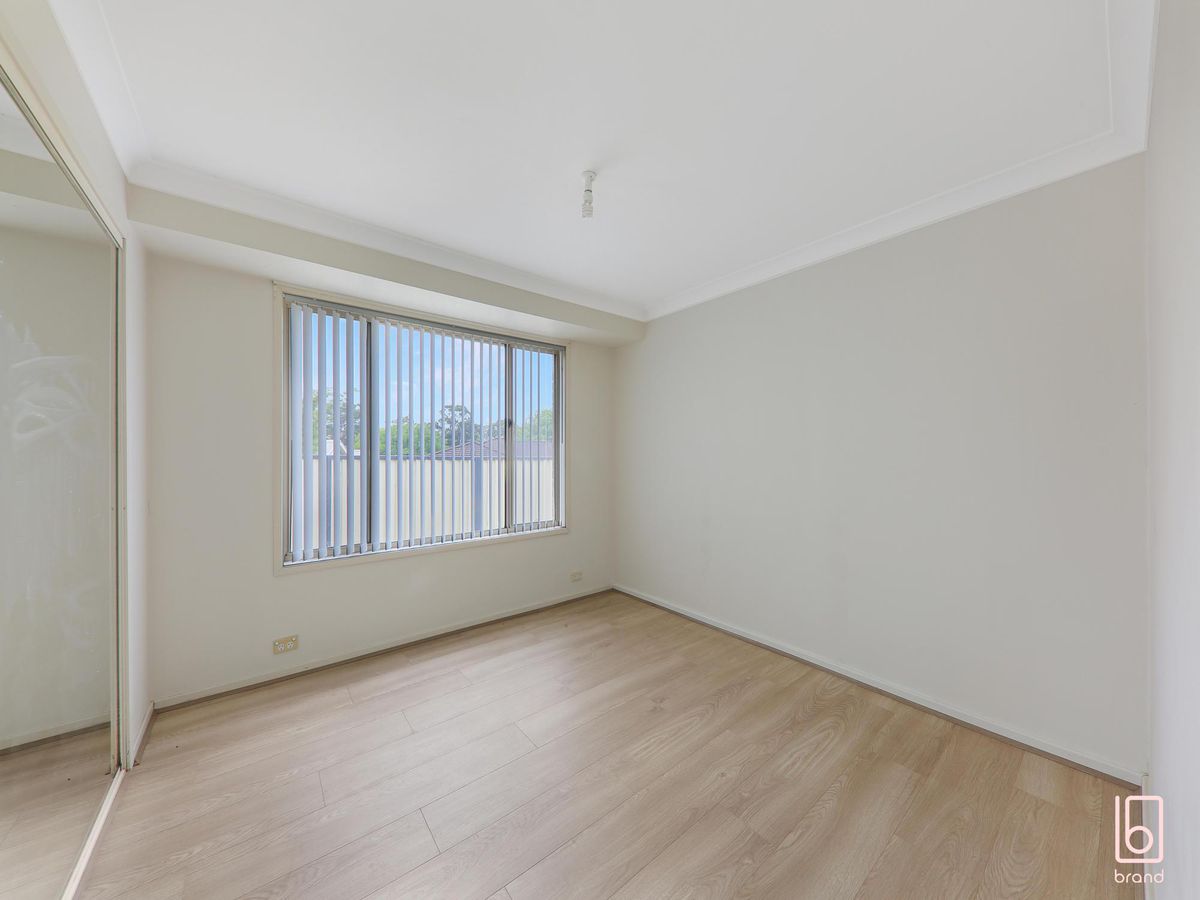 4 Corey Place, Lake Haven