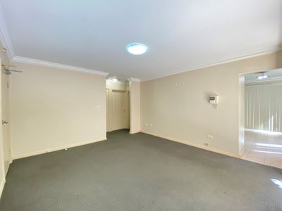 1 / 15 Central Avenue, Westmead