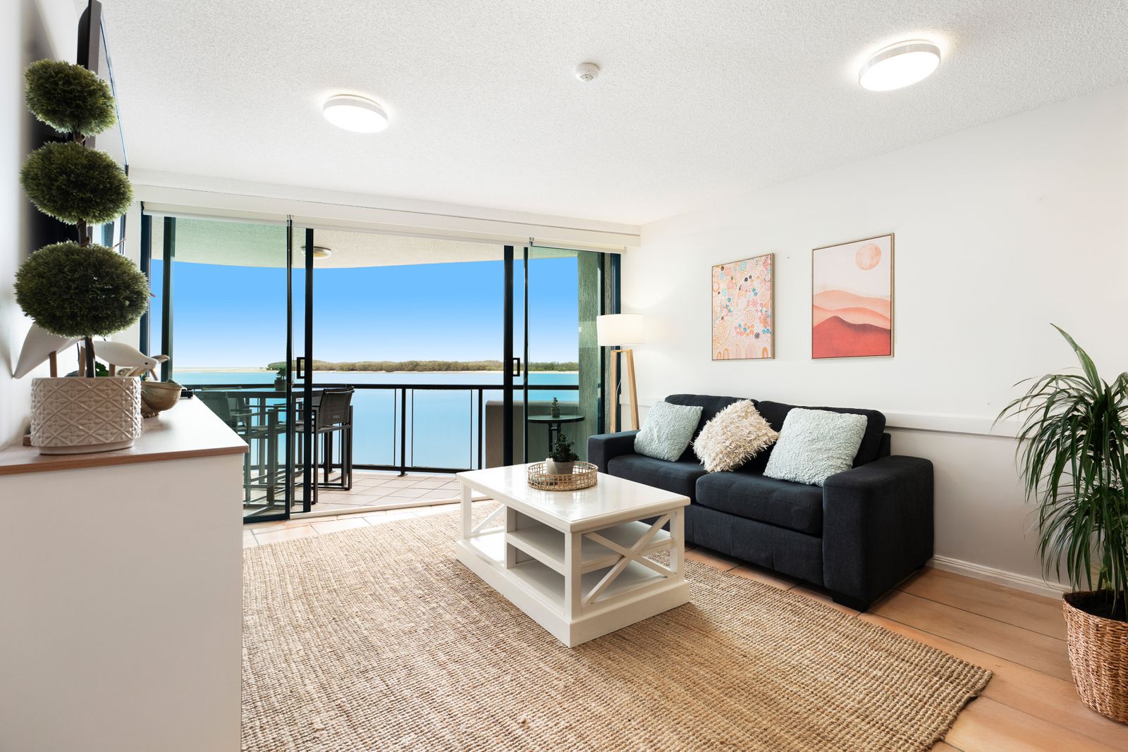 Photo 1 of 10, 9/4 Tay Avenue, Caloundra