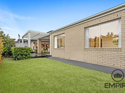 49 Centenary Boulevard, Officer South