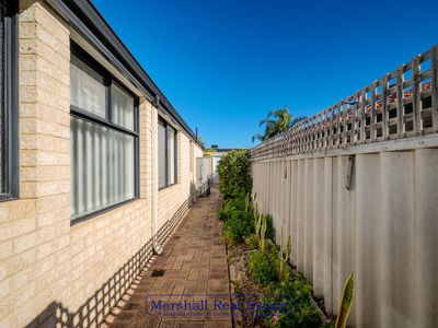 2 Roxburgh Cir, Kinross