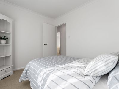 32 Woolgar Way, Lockridge