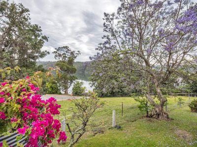 329 Lakeside Drive, Mallacoota