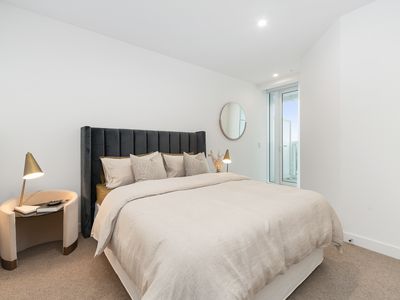 M1206 / 188 Macaulay Road, North Melbourne