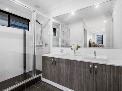 24 Cadaga Way, Piara Waters