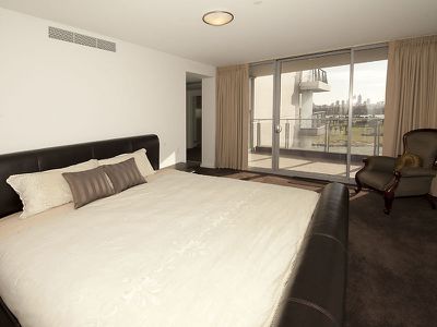 1105 / 30 The Circus, Burswood